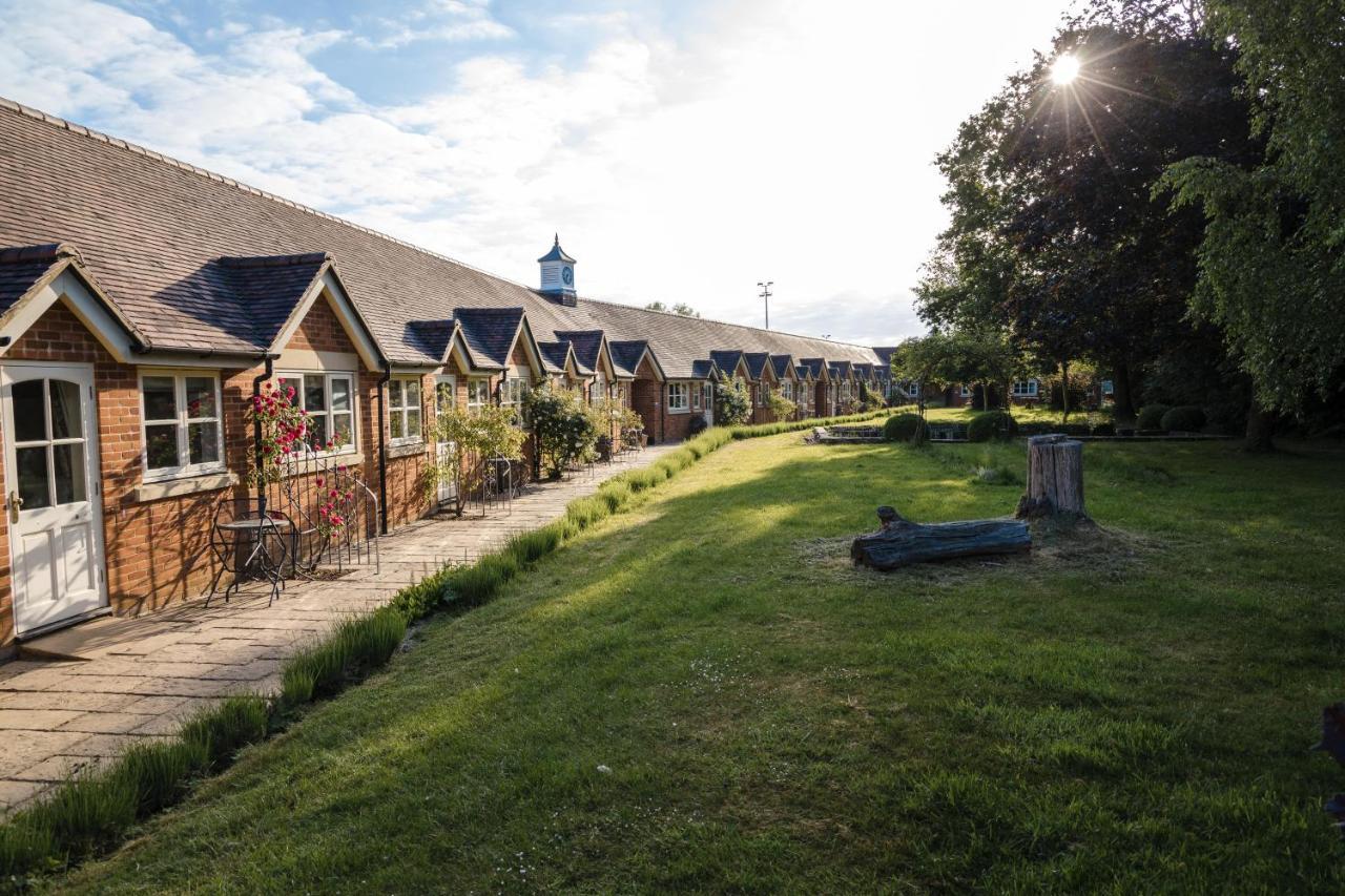Cantley House Hotel - Wokingham Exterior photo