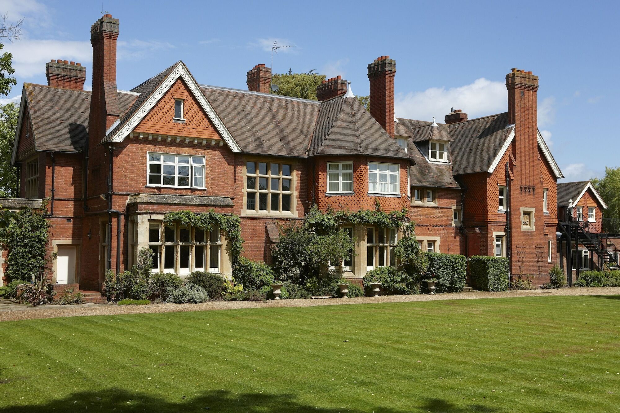 Cantley House Hotel - Wokingham Exterior photo